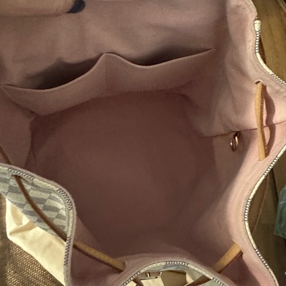 Louis Vuitton Sperone Backpack - Picture 13 of 16